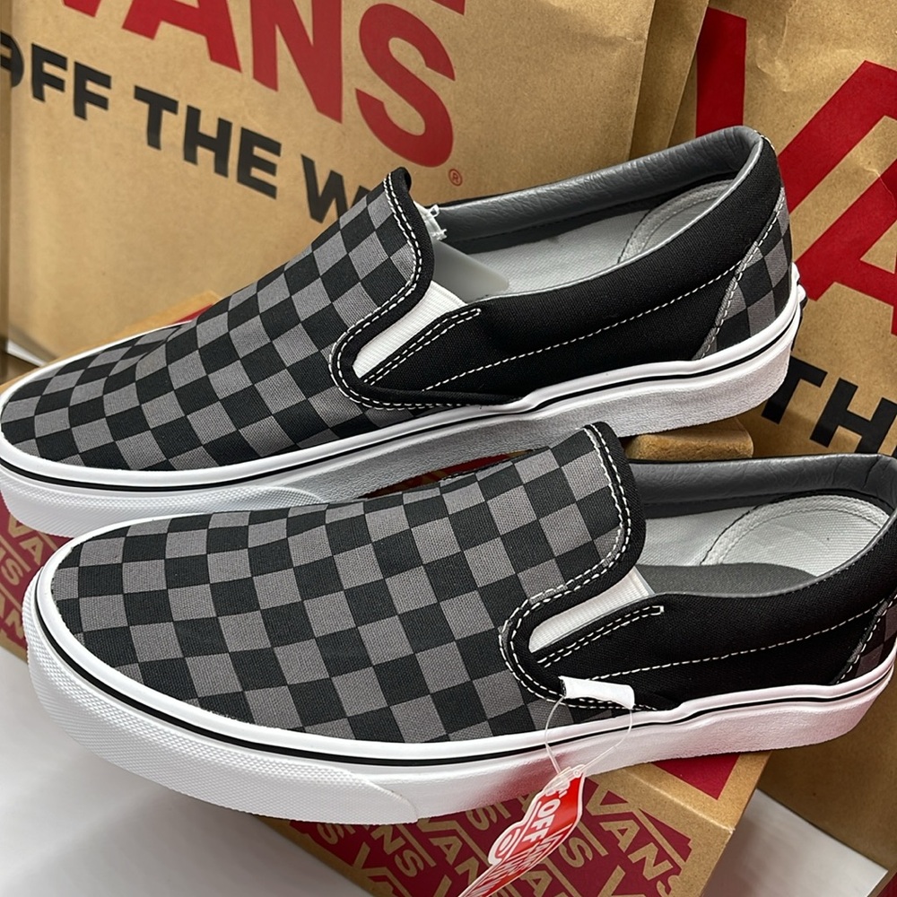 Vans Men’s Classic Slip-On Black/Pewter Checkerboard 
VN000EYEBPJ
Sneakers - Picture 6 of 16